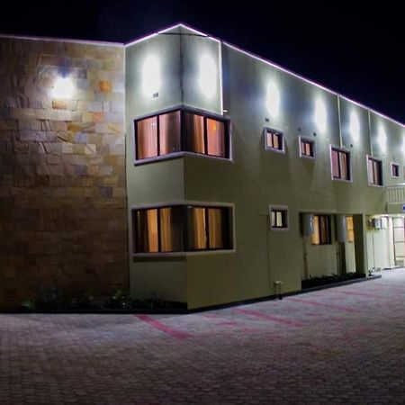 Nyamfinzi Hotel Chipata エクステリア 写真