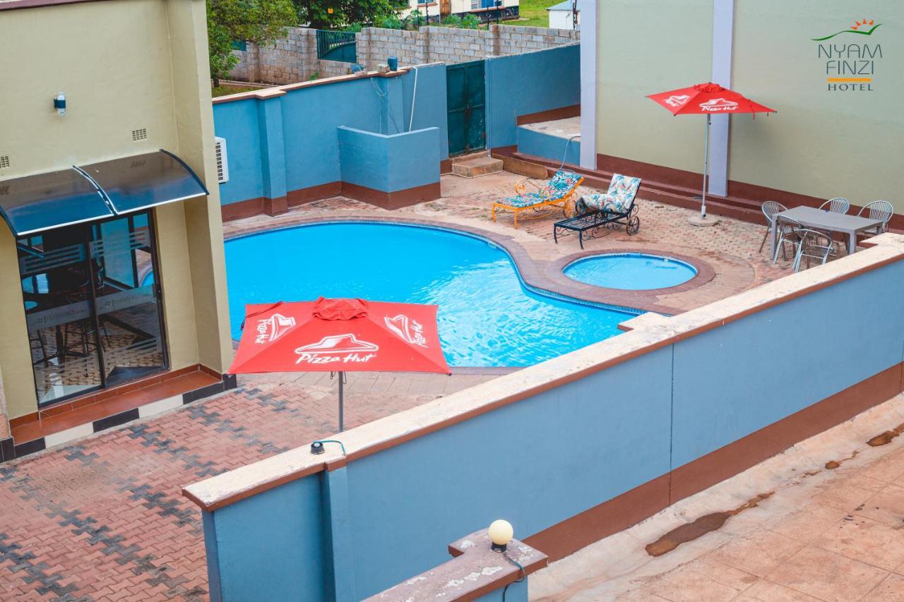 Nyamfinzi Hotel Chipata エクステリア 写真