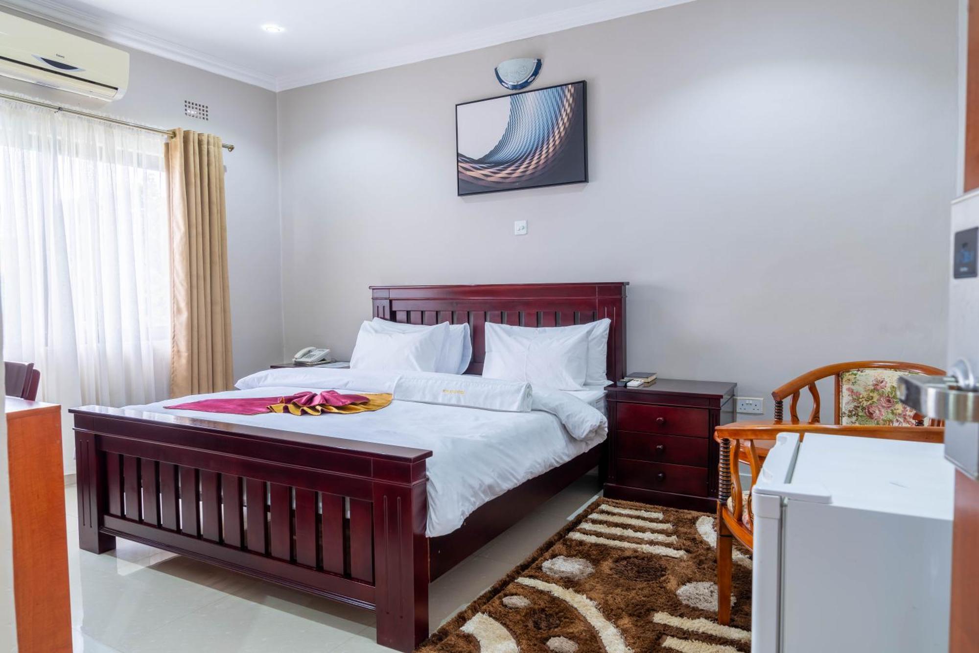 Nyamfinzi Hotel Chipata エクステリア 写真