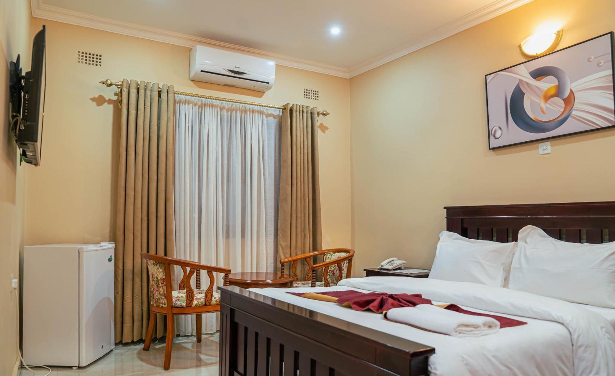 Nyamfinzi Hotel Chipata エクステリア 写真